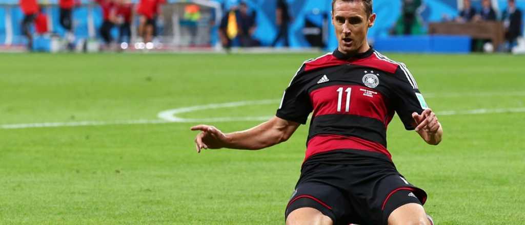 Klose, el goleador de la historia de los mundiales, se retira